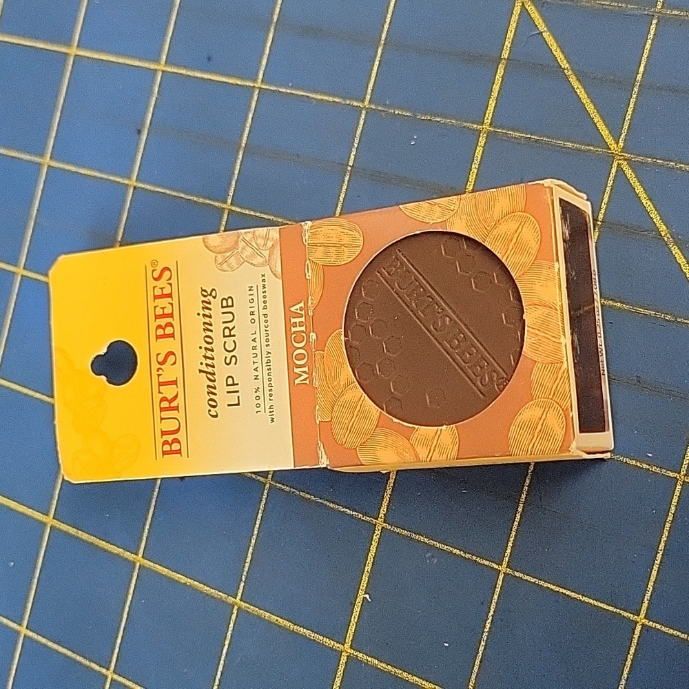 Burt's Bees Conditioning Lip Scrub with Honey Crystals New In Box 7.08g Mocha